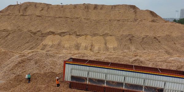 sân dăm 4 Thăng Long 0813365556